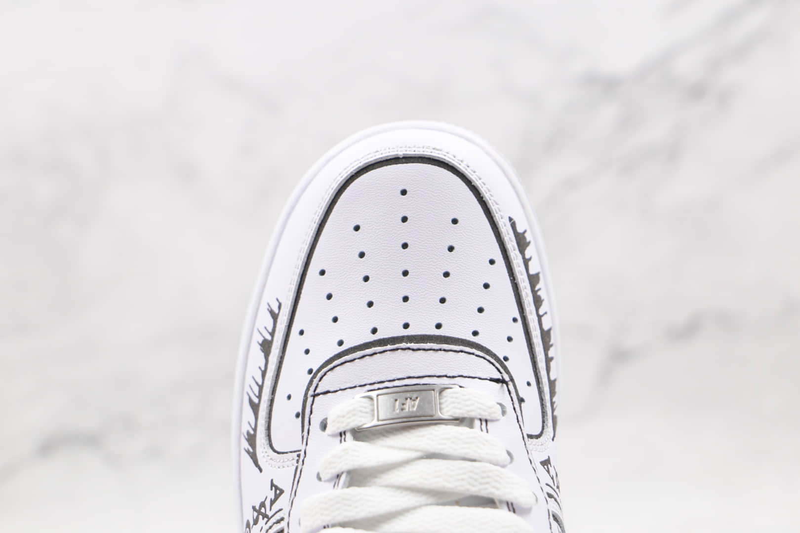 耐克Nike Air Force 1‘07纯原版本低帮空军一号黑白色海贼王涂鸦漫画板鞋内置气垫 货号：CW2288-301