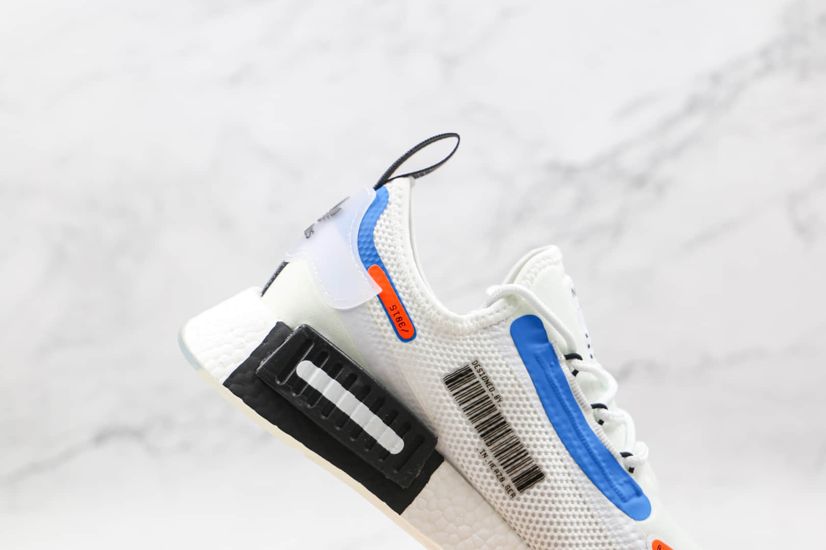 阿迪达斯Adidas NMD R1 V2纯原版本三叶草NMD白蓝色爆米花跑鞋原盒原标 货号:FZ3209