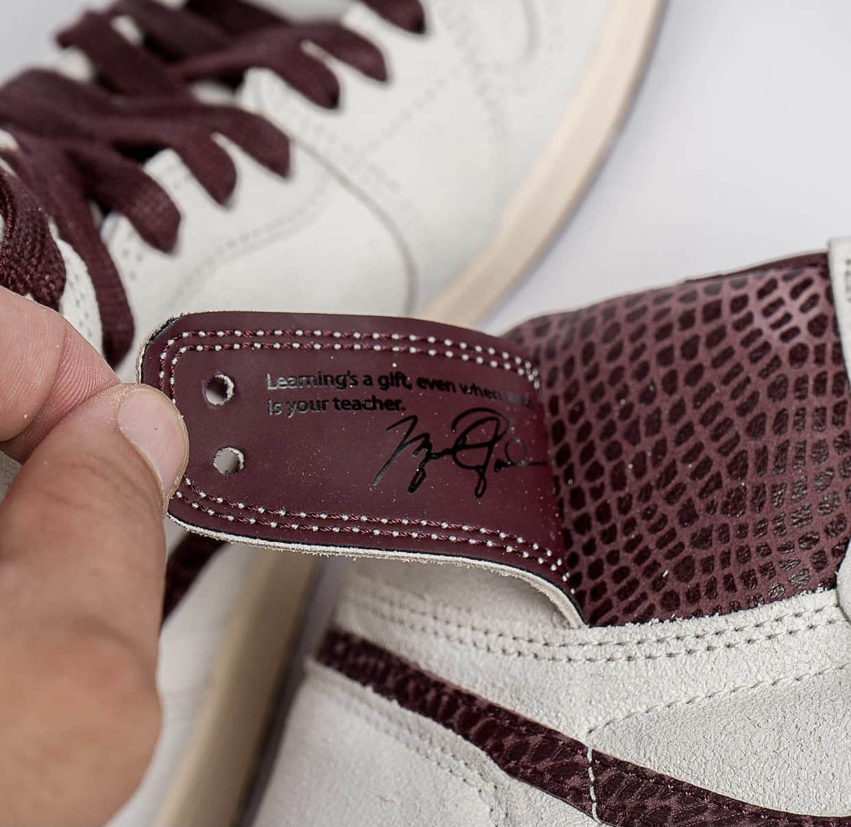 AMM x AJ1上脚图曝光！质感颜值兼并！ 货号：DO7097-100