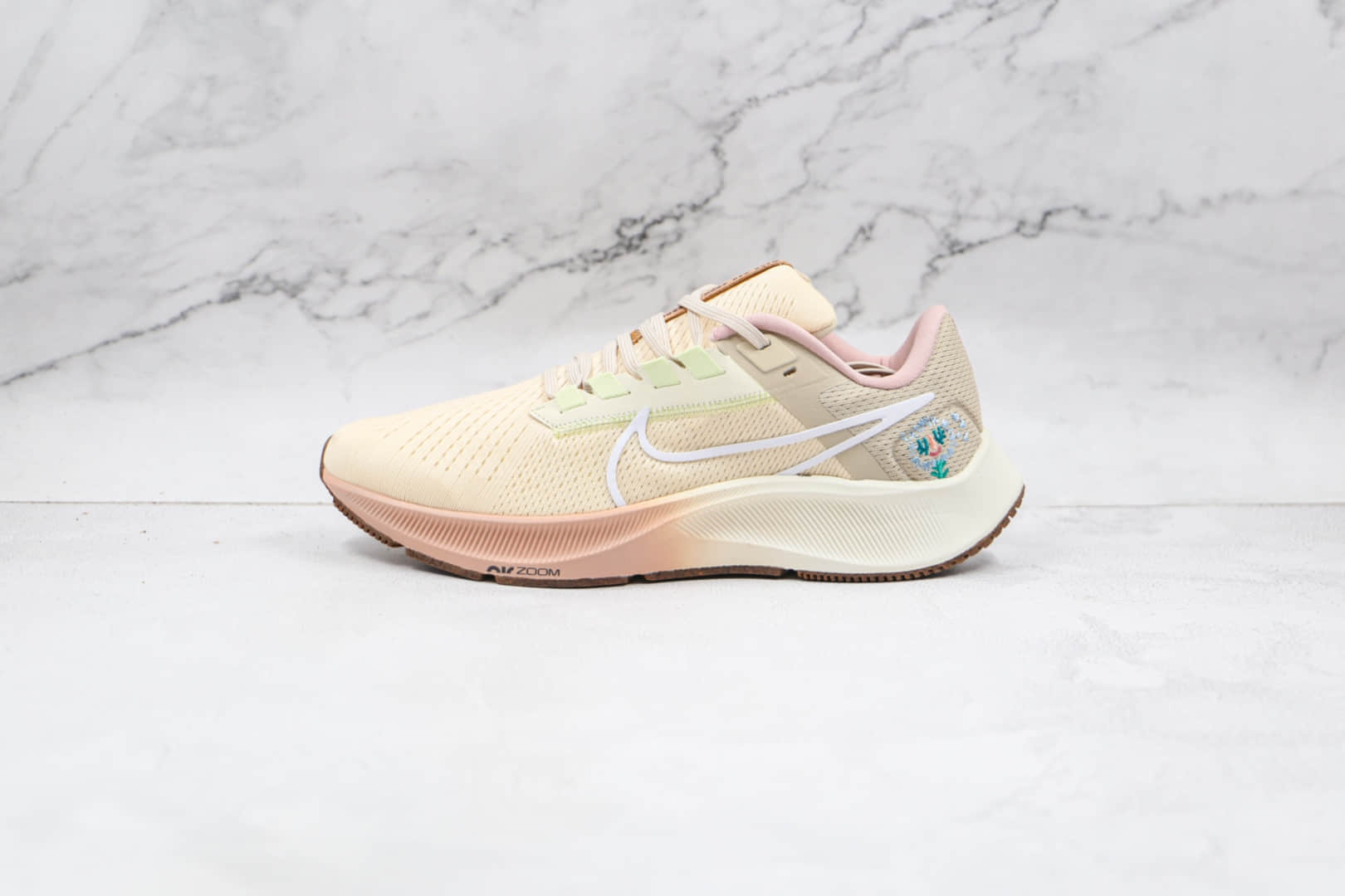 耐克Nike Air Zoom Pegasus 38纯原版本登月38代米灰色慢跑鞋原楦头纸板打造 货号:DM7195-211