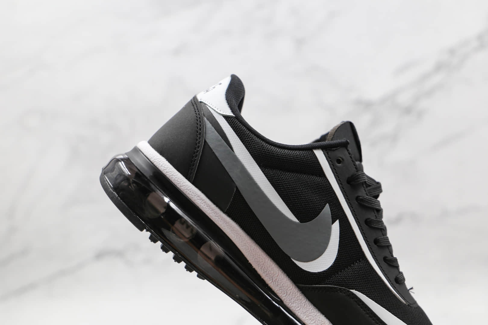 耐克Nike Air Max 2015纯原版本黑白色双钩全掌气垫鞋原档案数据开发 货号：CN0135-002