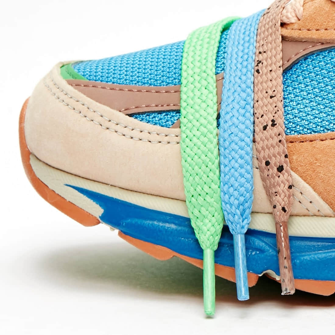 复古感拉满!全新Joe Freshgoods x New Balance 990V3明日发售!