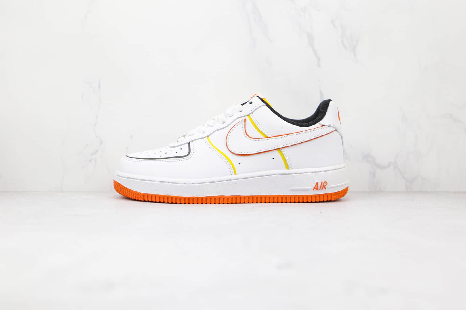耐克Nike Air Force1 Low纯原版本低帮空军一号火星人限定白橙色板鞋内置Sole气垫 货号：315122-185