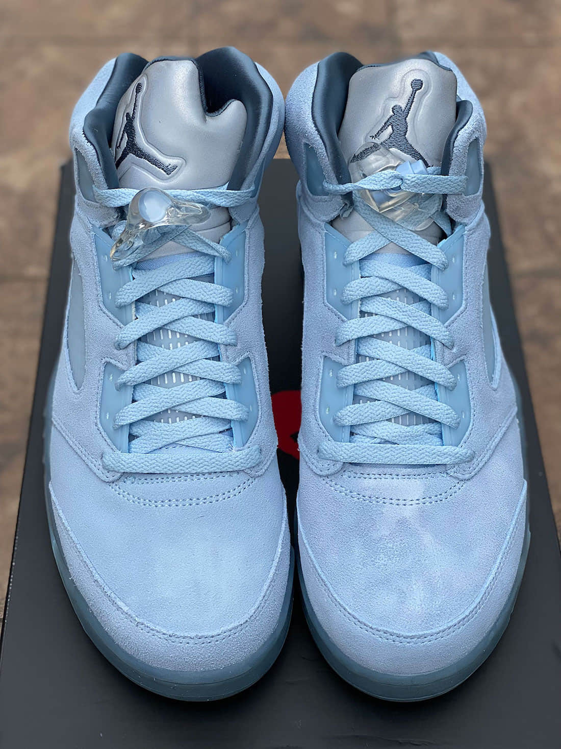 清新冰蓝装扮!AJ5 WMNS “蓝鸟”再曝最新实物图! 货号:DD9336-400