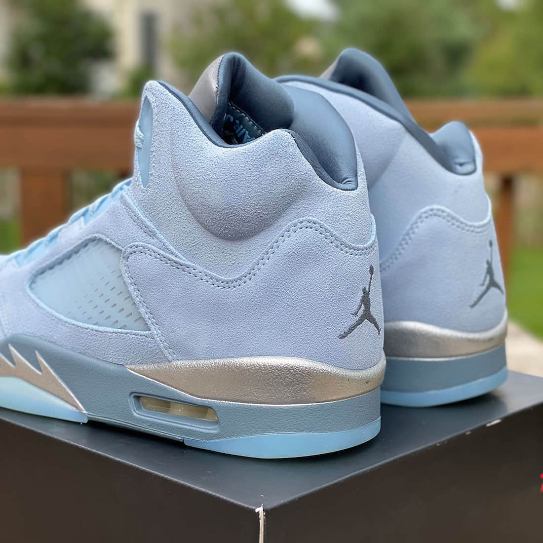 清新冰蓝装扮!AJ5 WMNS “蓝鸟”再曝最新实物图! 货号:DD9336-400