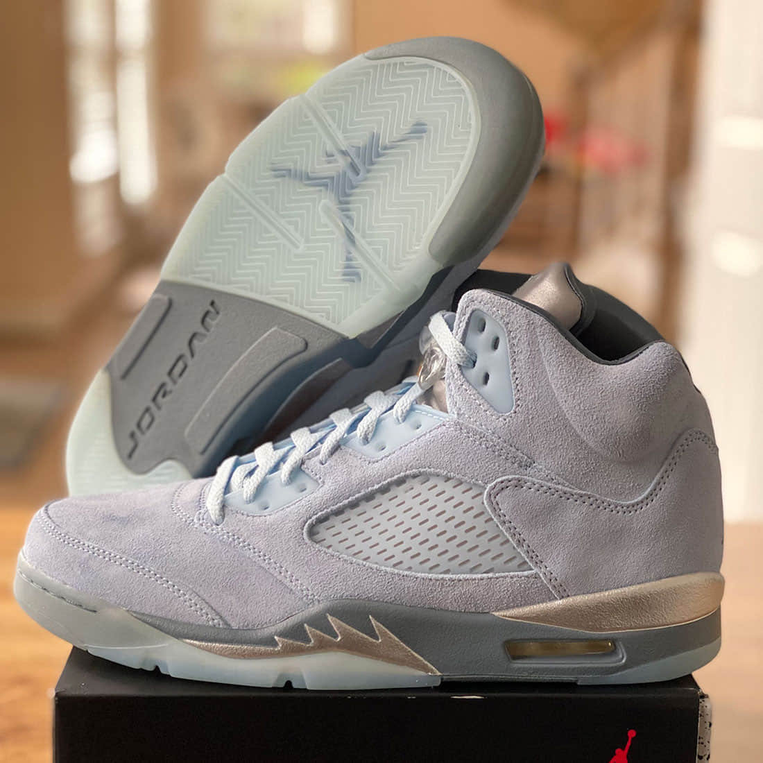 清新冰蓝装扮!AJ5 WMNS “蓝鸟”再曝最新实物图! 货号:DD9336-400