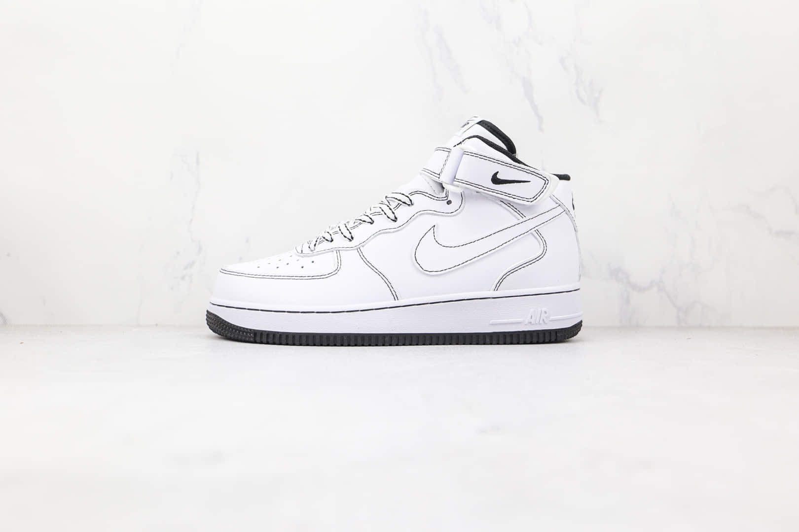 耐克Nike Air Force 1 Mid纯原版本中帮空军一号二次元黑白缝线板鞋内置气垫 货号:CV1724-104
