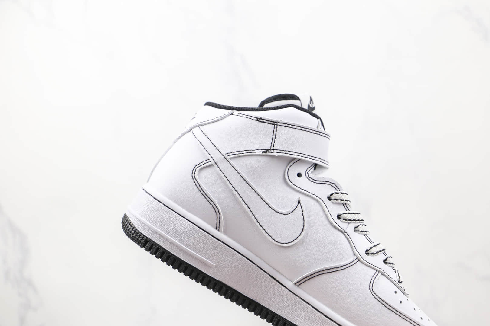 耐克Nike Air Force 1 Mid纯原版本中帮空军一号二次元黑白缝线板鞋内置气垫 货号:CV1724-104