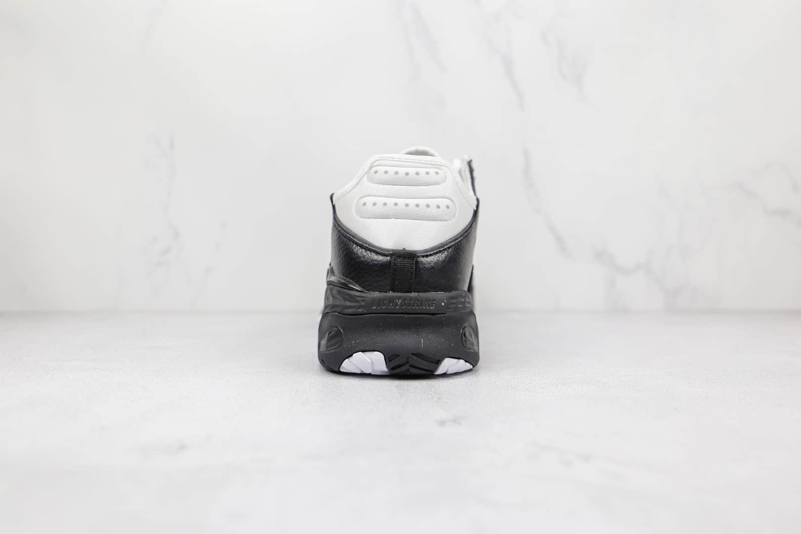 阿迪达斯adidas Originals NiteBall纯原版本易烊千玺同款老爹鞋复古跑鞋白黑色区别市面通货 货号:H67366