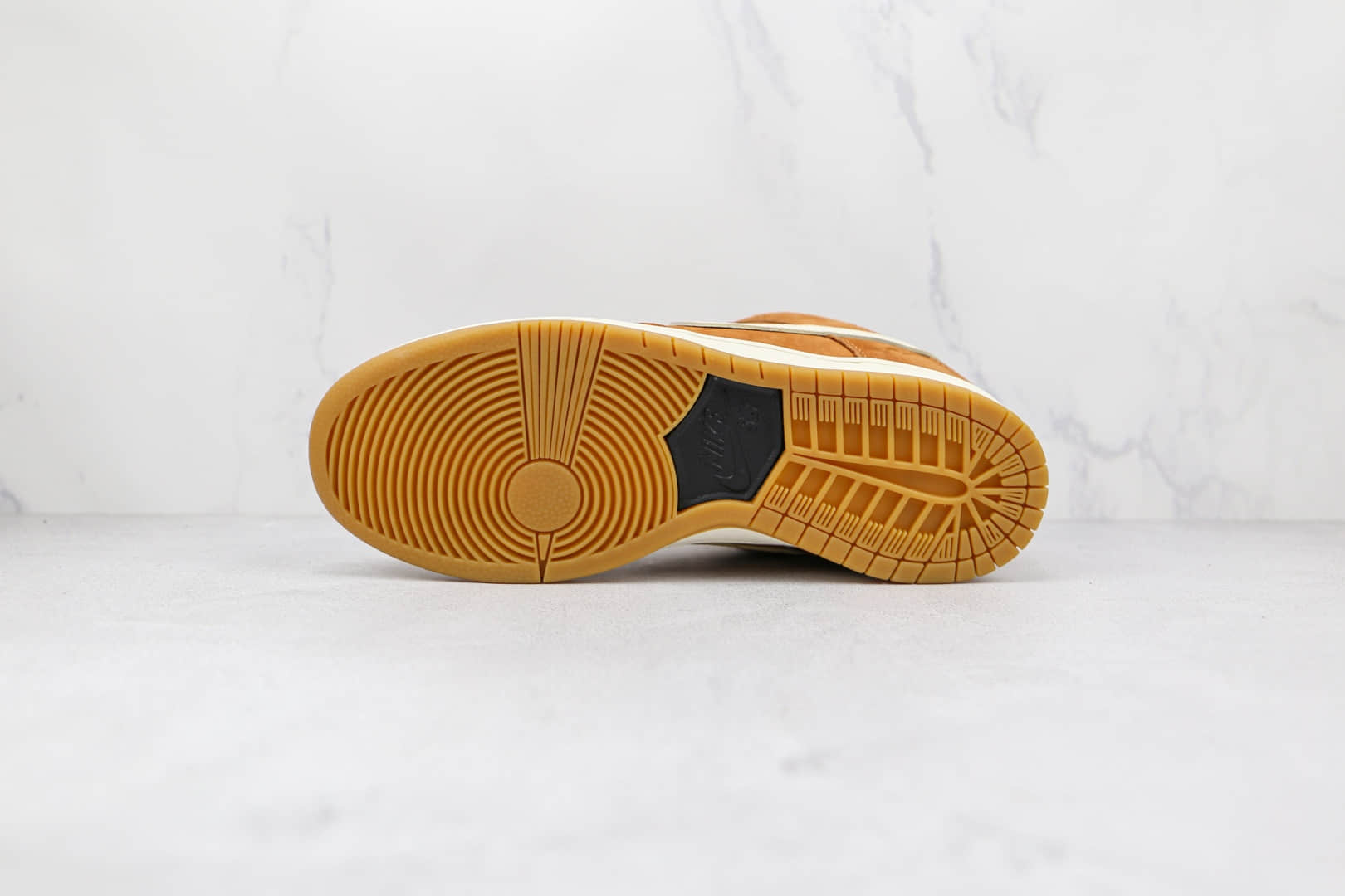 耐克Nike SB Dunk Low纯原版本低帮SB DUNK褐色白钩板鞋内置气垫原盒原标 货号:DH1319-200