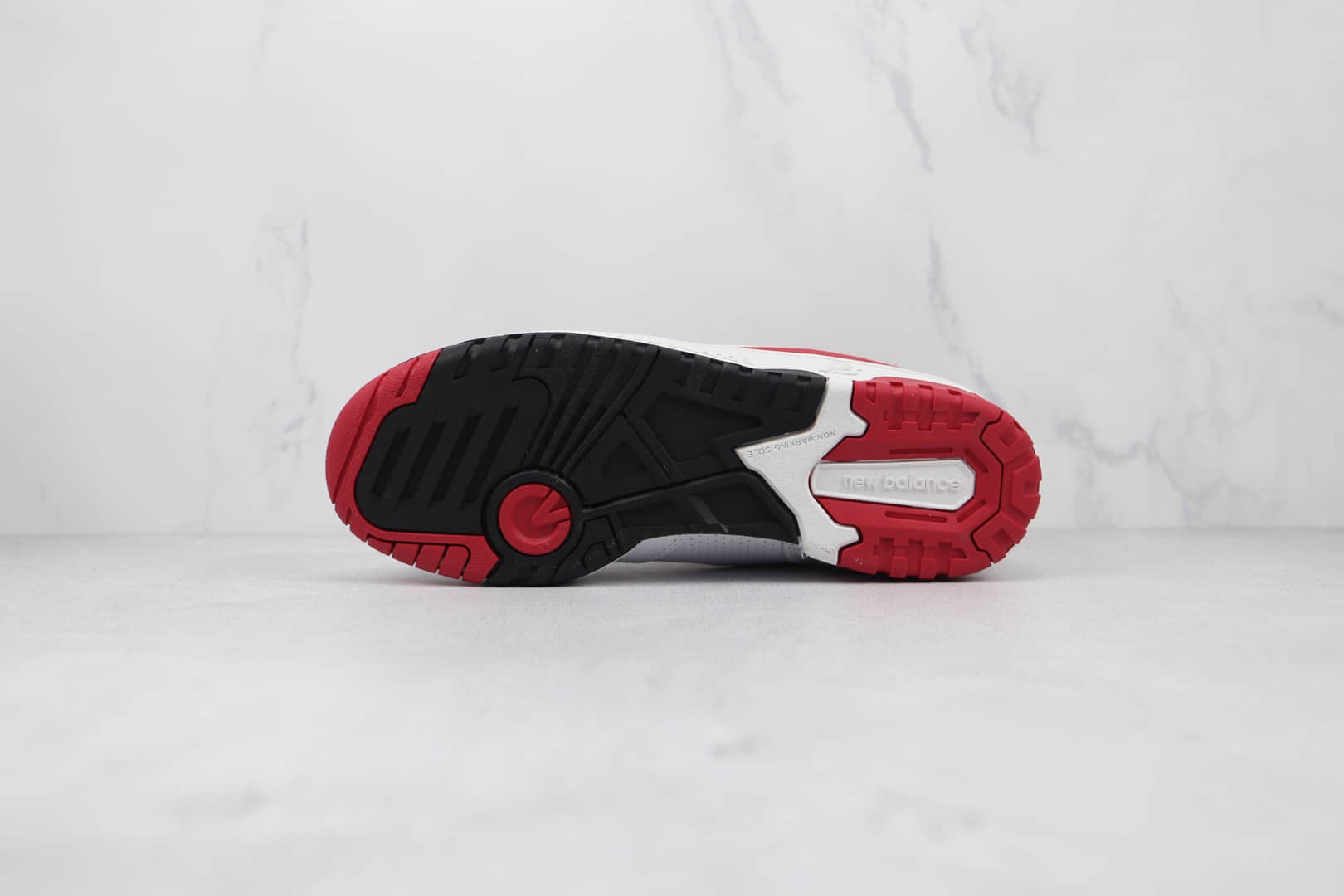 新百伦new balance 550纯原版本白红色复古慢跑鞋原楦头纸板打造 货号：BB550SE1