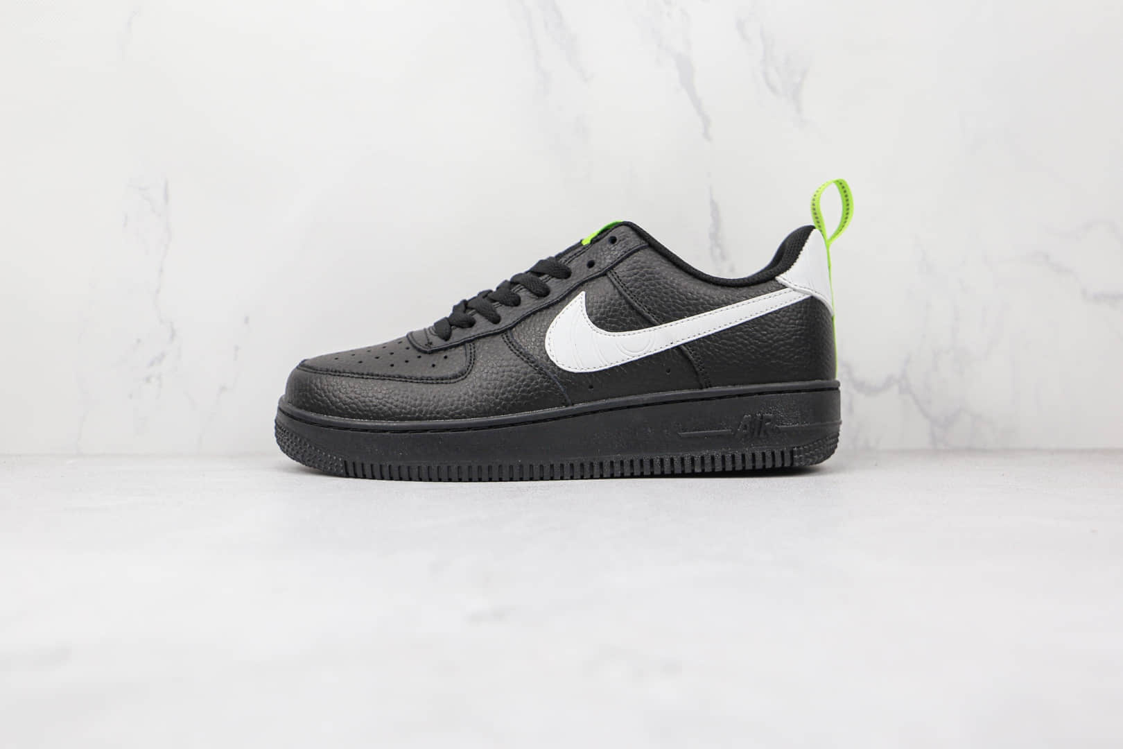 耐克Nike AIR FMRCE 1 07纯原版本低帮空军一号黑白色绿尾板鞋内置气垫 货号:DO6394-001