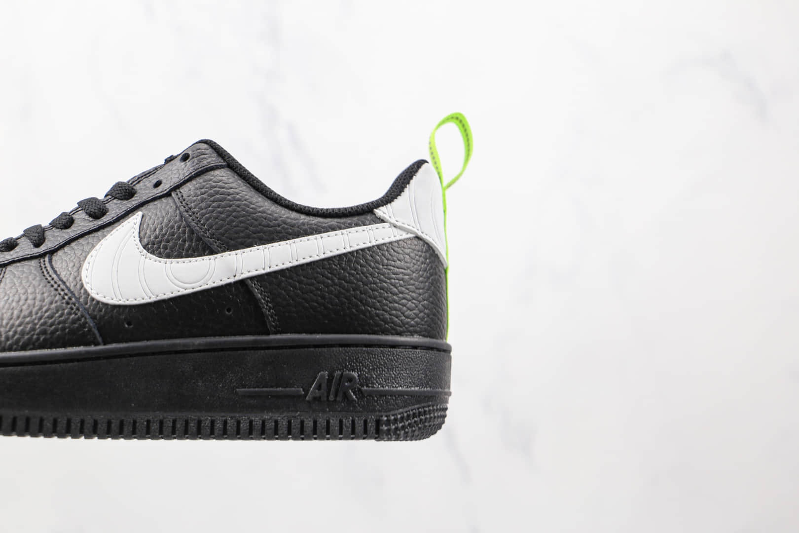耐克Nike AIR FMRCE 1 07纯原版本低帮空军一号黑白色绿尾板鞋内置气垫 货号:DO6394-001