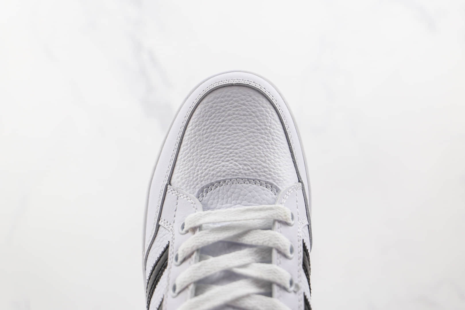 阿迪达斯Adidas Hardcourt Low公司级版本三叶草白黑色板鞋原楦头纸板打造 货号:FX0520