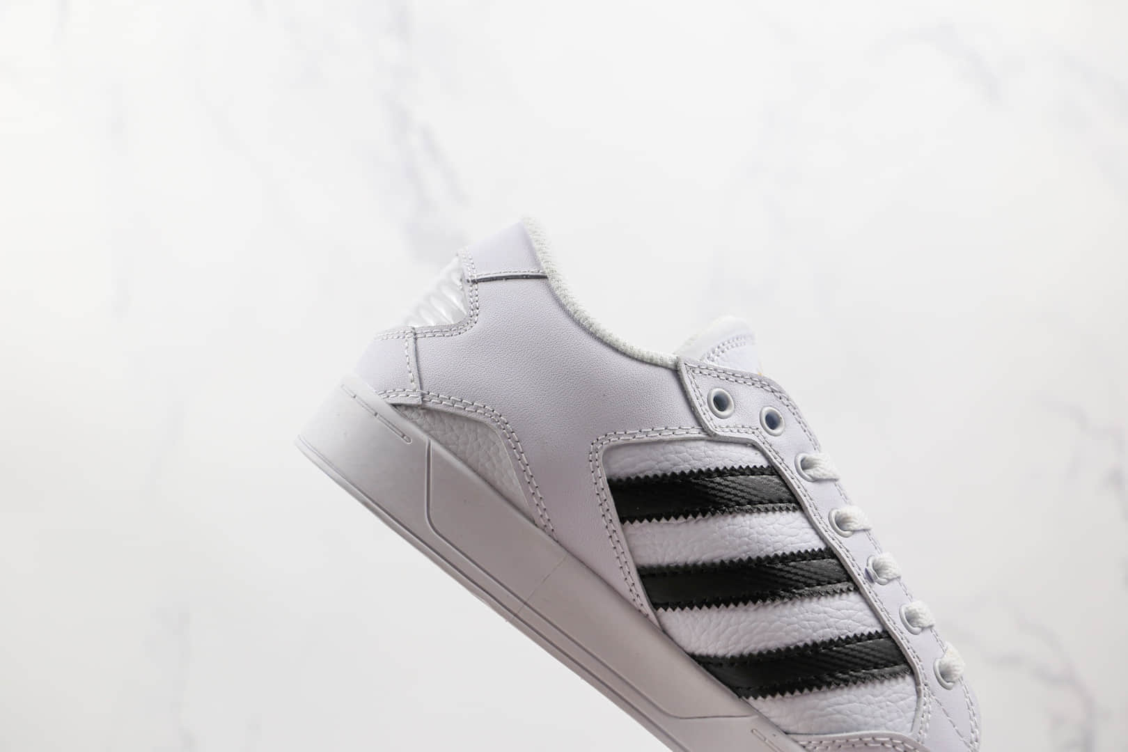 阿迪达斯Adidas Hardcourt Low公司级版本三叶草白黑色板鞋原楦头纸板打造 货号:FX0520