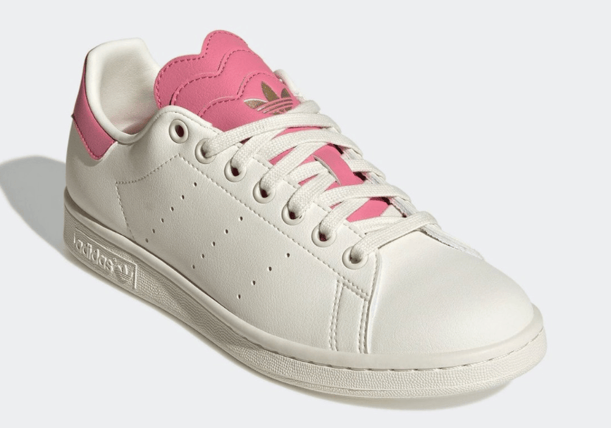 甜美白粉+多层鞋舌设计!阿迪达斯史密斯板鞋新配色现已发售! 货号:H03924