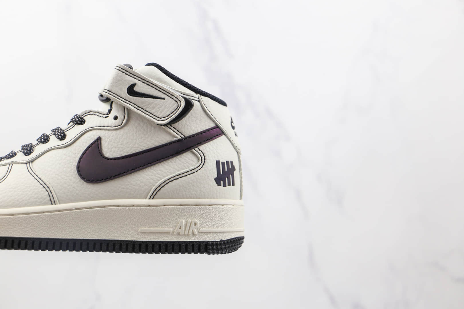 耐克Nike Air Force 1 mid纯原版本中帮空军一号五道杠夜魔侠联名款板鞋原档案数据开发 货号:CK6690-100