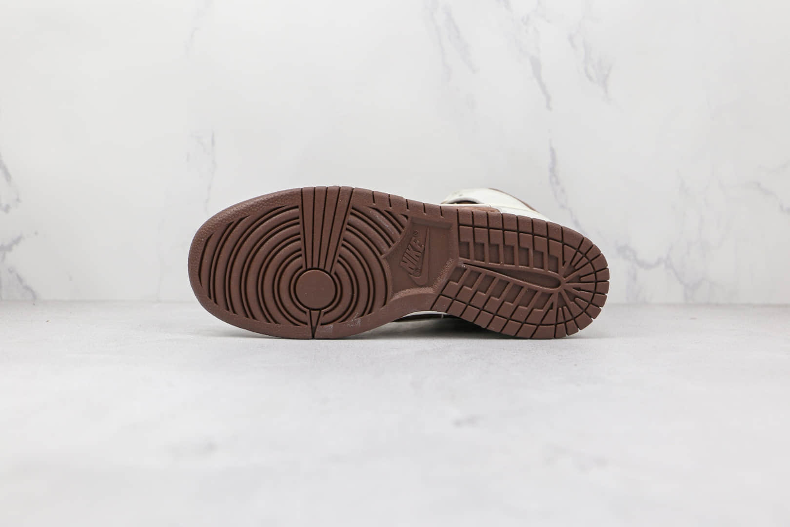 耐克Nike Dunk High Light Chocolate纯原版本高帮DUNK灰褐色巧克力板鞋原楦头纸板打造 货号:DH5348-100