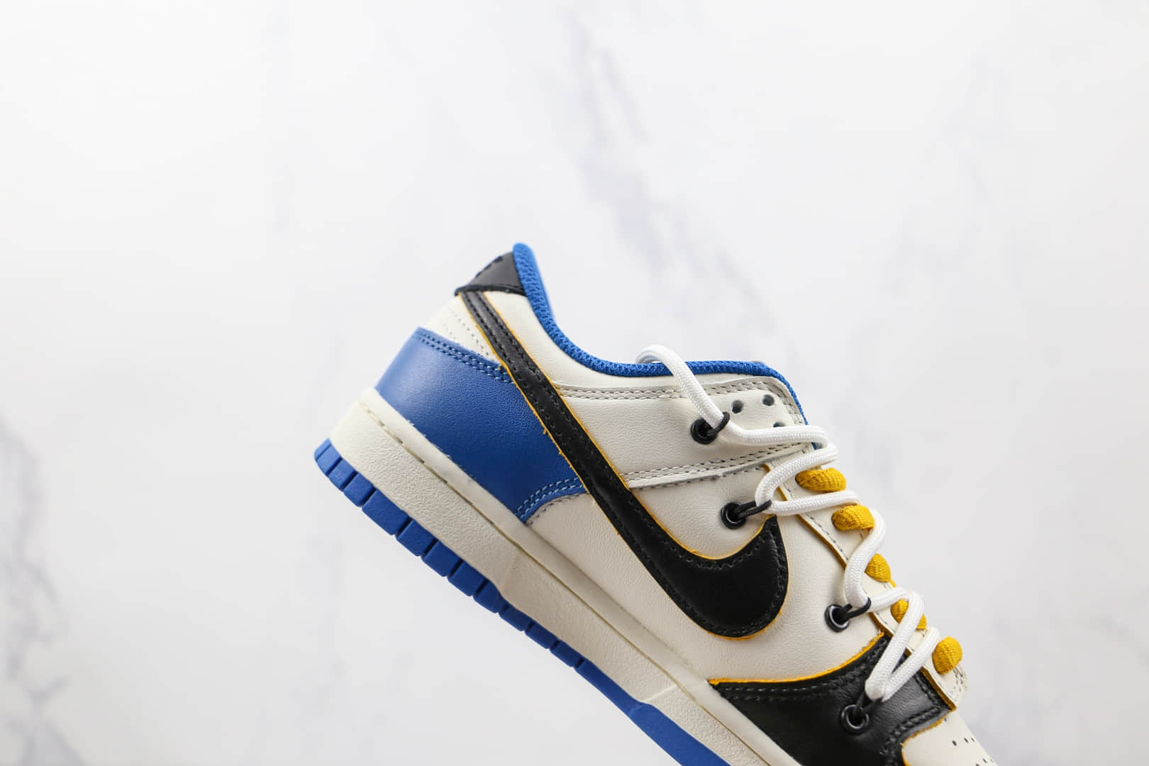 耐克Nike SB Dunk Low纯原版本低帮SB DUNK客制联名款白黑蓝色板鞋原鞋开模一比一打造 货号:DD1391-001