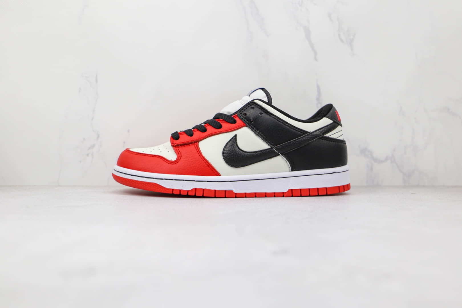 耐克Nike Dunk Low EMB x NBA联名款纯原版本低帮DUNK白红黑芝加哥公牛配色板鞋原盒原标 货号:DD3363-100