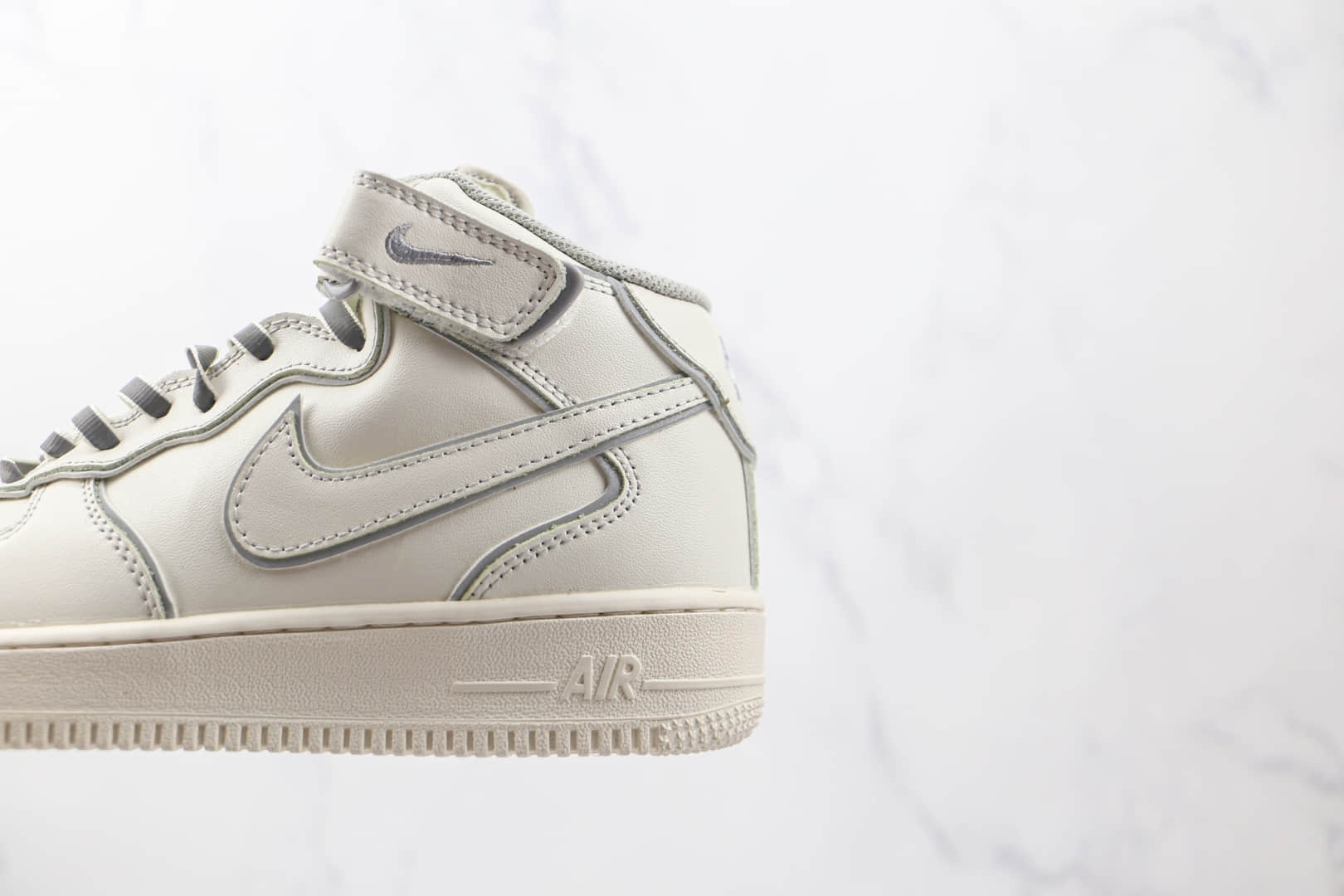 耐克NIke Air Force 1 '07 Mid纯原版本中帮空军一号米白灰夜魔侠板鞋原档案数据开发 货号:AQ1218-118