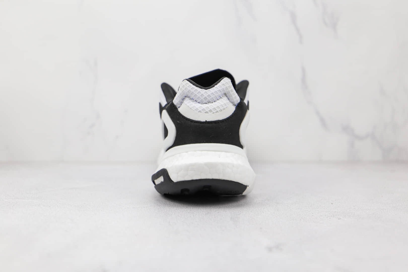 阿迪达斯Adidas Day Jogger 2021 Boost纯原版本夜行者二代网面白黑色爆米花跑鞋原盒原标 货号:FW5900