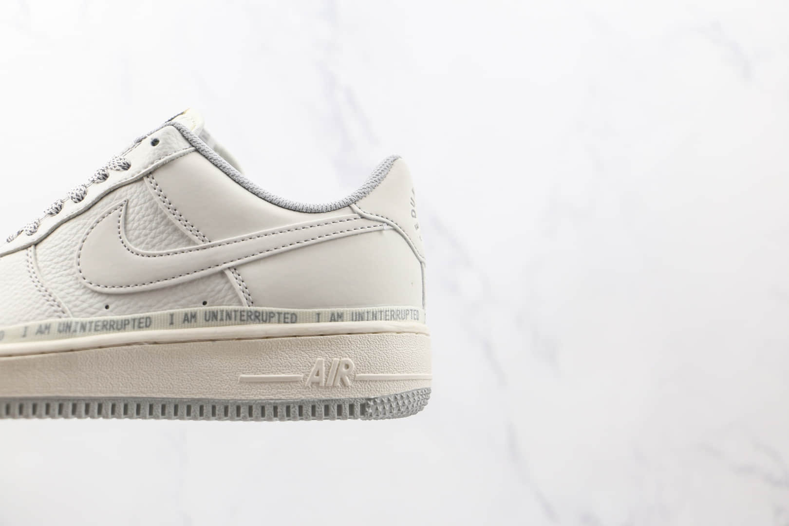 耐克Nike Air Forece 1 MORE THAN x Uninterrupted联名款纯原版本低帮空军一号米灰银签名涂鸦板鞋内置气垫 货号：DW8802-603