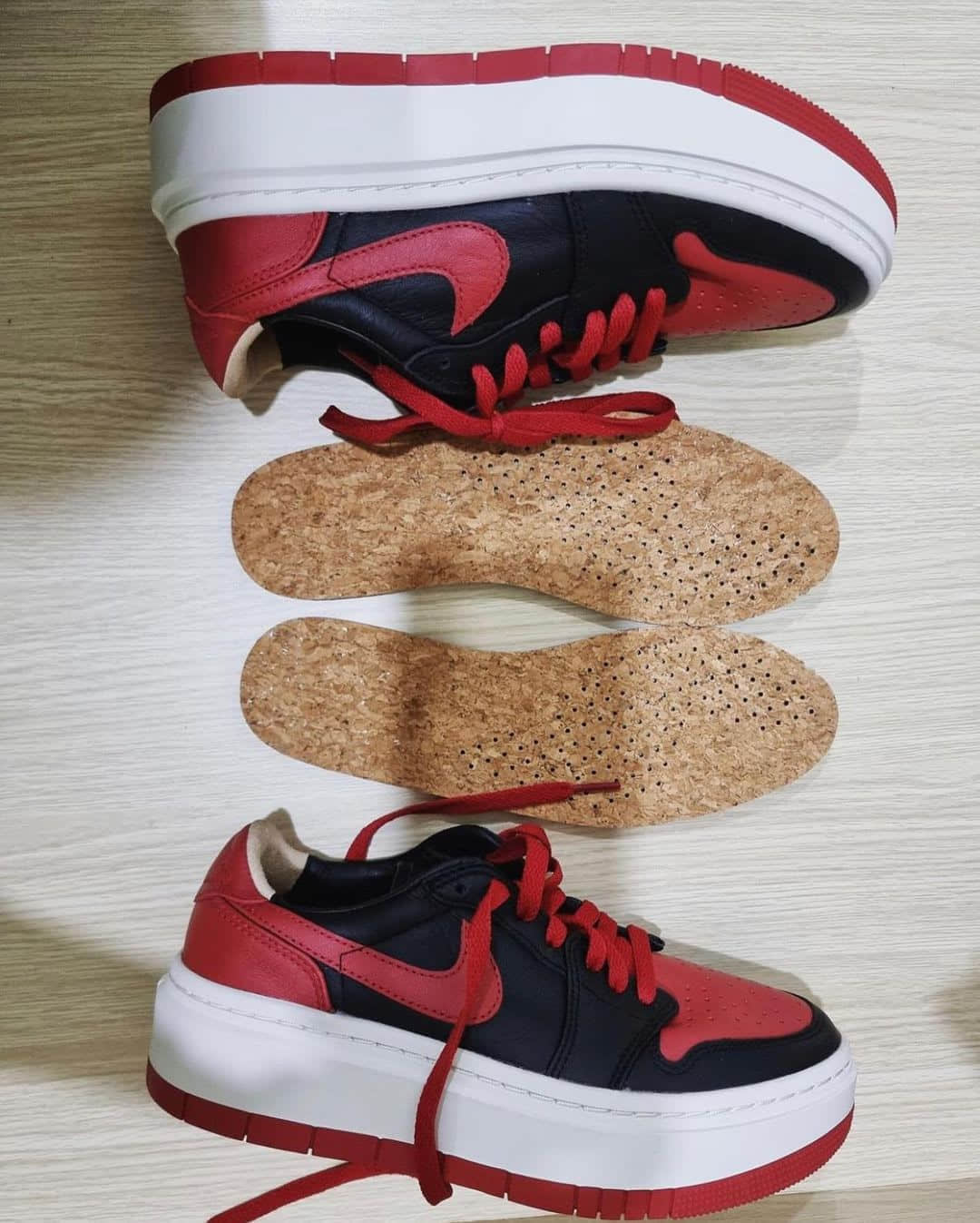 增高厚底鞋!全新黑红AJ1惊艳亮相!