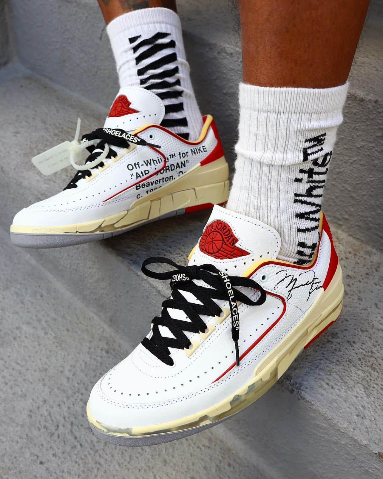 OW x AJ2白红释出最新上脚图!下月登场! 货号:DJ4375-106