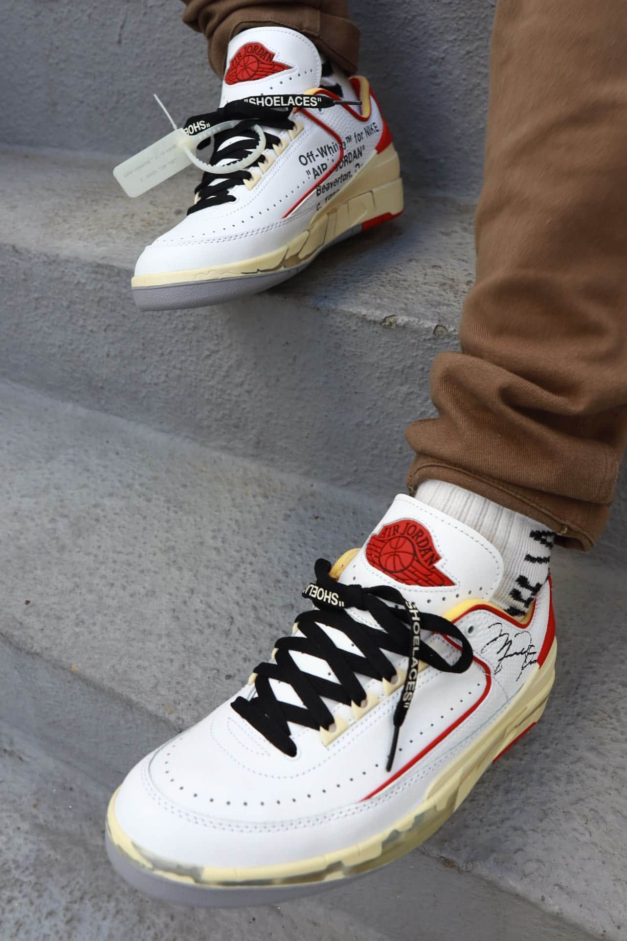 OW x AJ2白红释出最新上脚图!下月登场! 货号:DJ4375-106