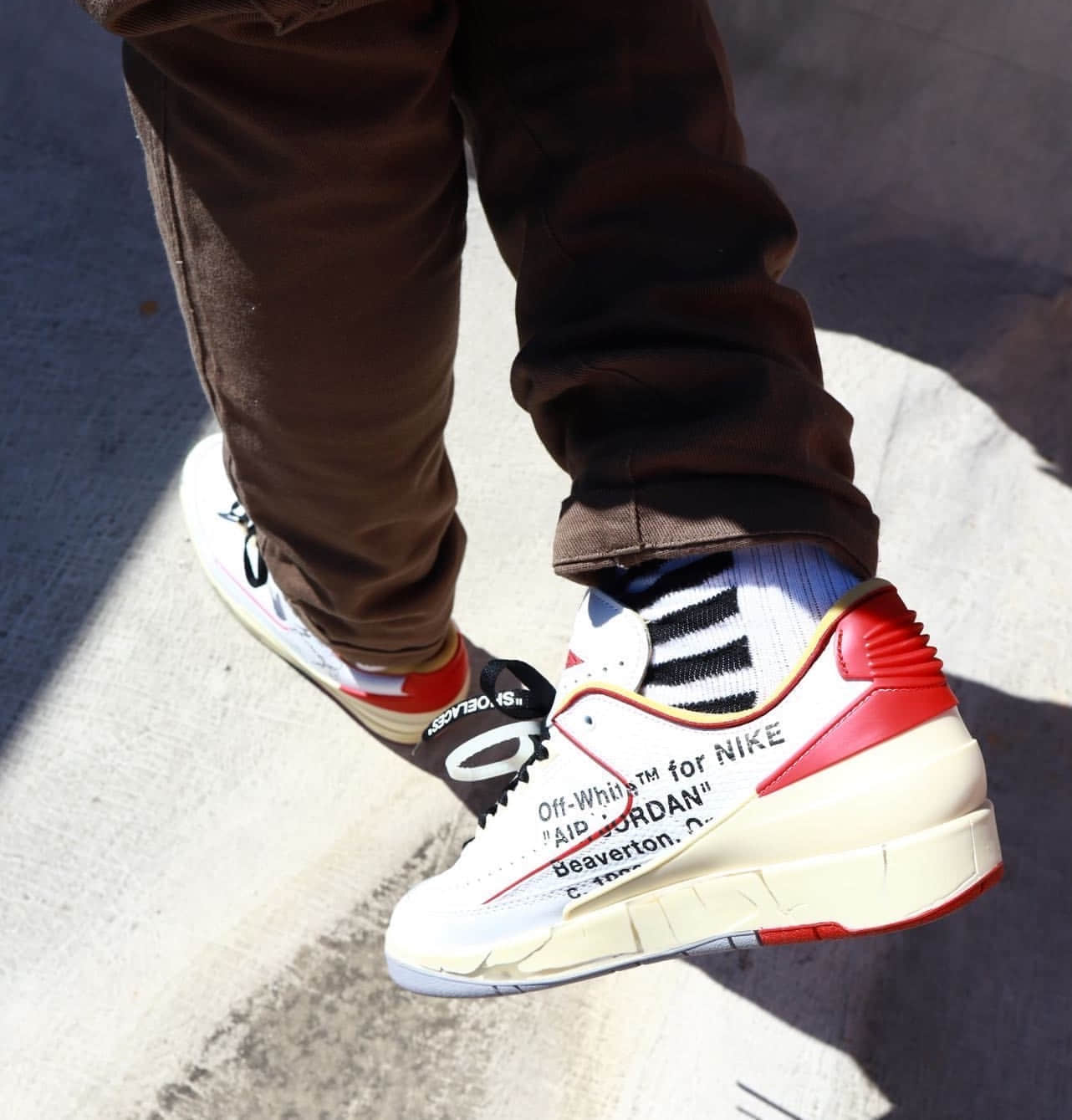 OW x AJ2白红释出最新上脚图!下月登场! 货号:DJ4375-106