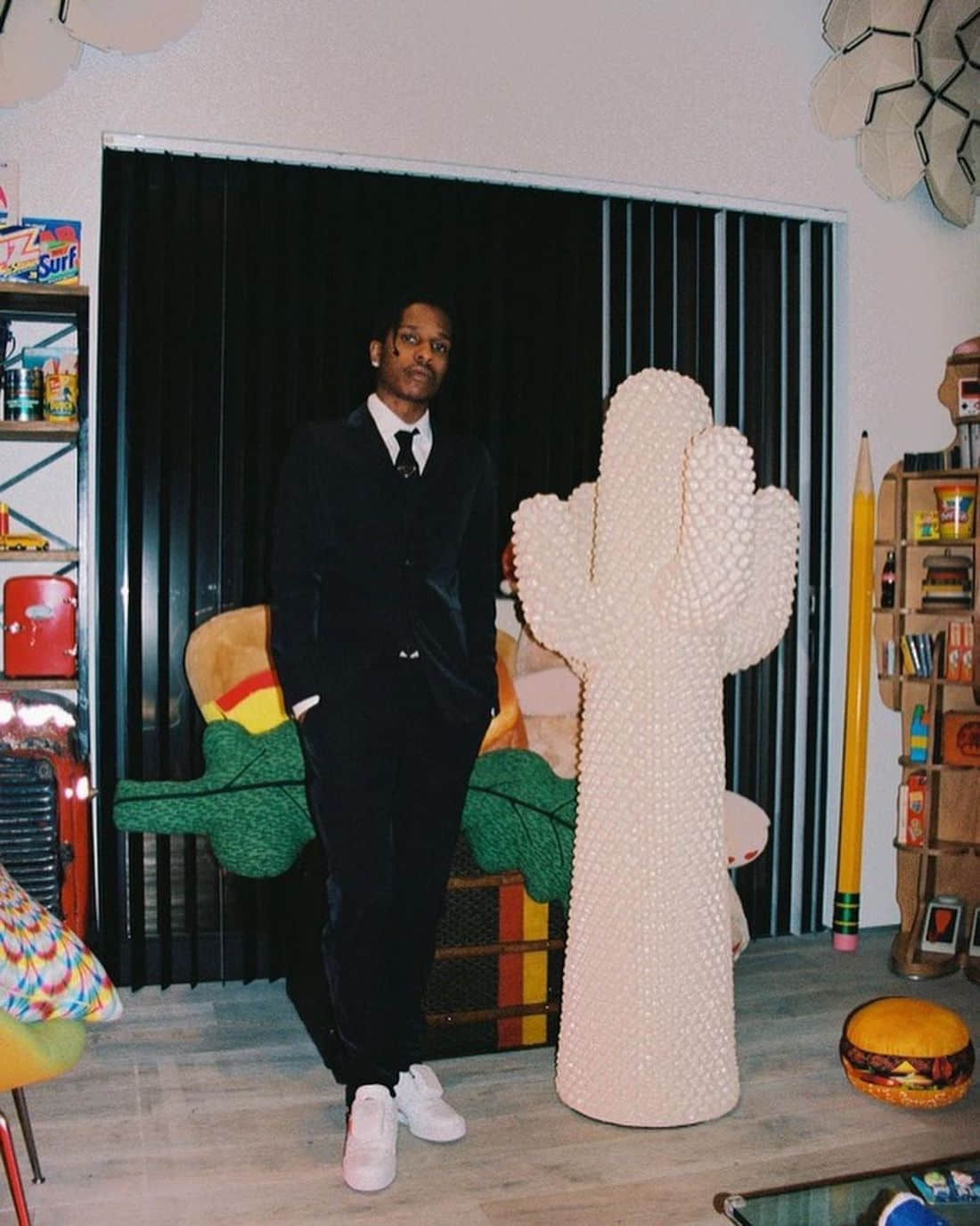 鞋子带兜!Prada x adidas新鞋实物曝光!