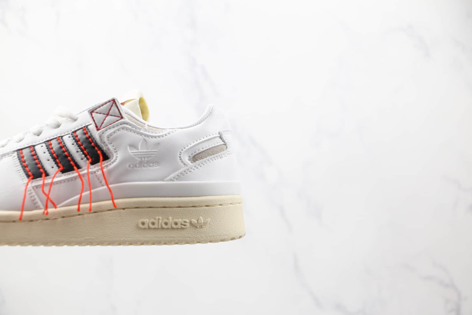 阿迪达斯Adidas Forum 84 Low纯原版本三叶草新款白黑色流苏线头板鞋原档案数据开发 货号：FZ3774