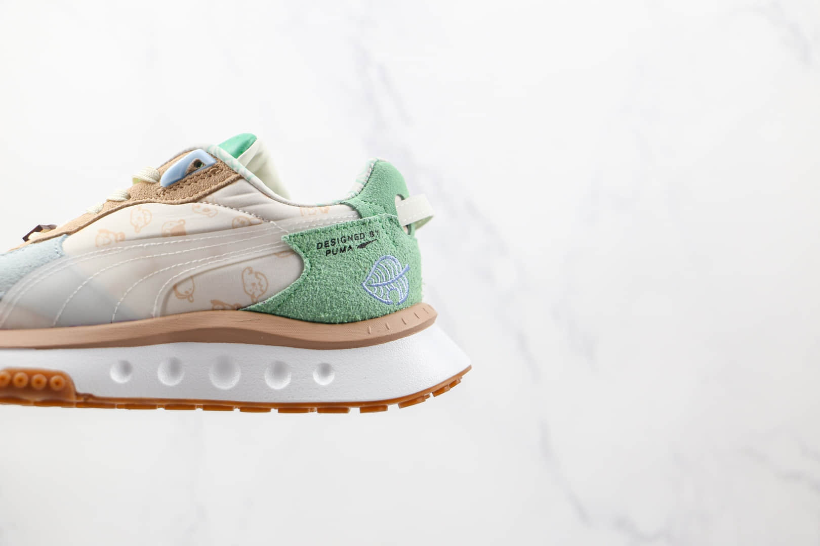 彪马PUMA X Animal Crossing联名款纯原版本动物森友会图案跑鞋原盒原标 货号:382961-01