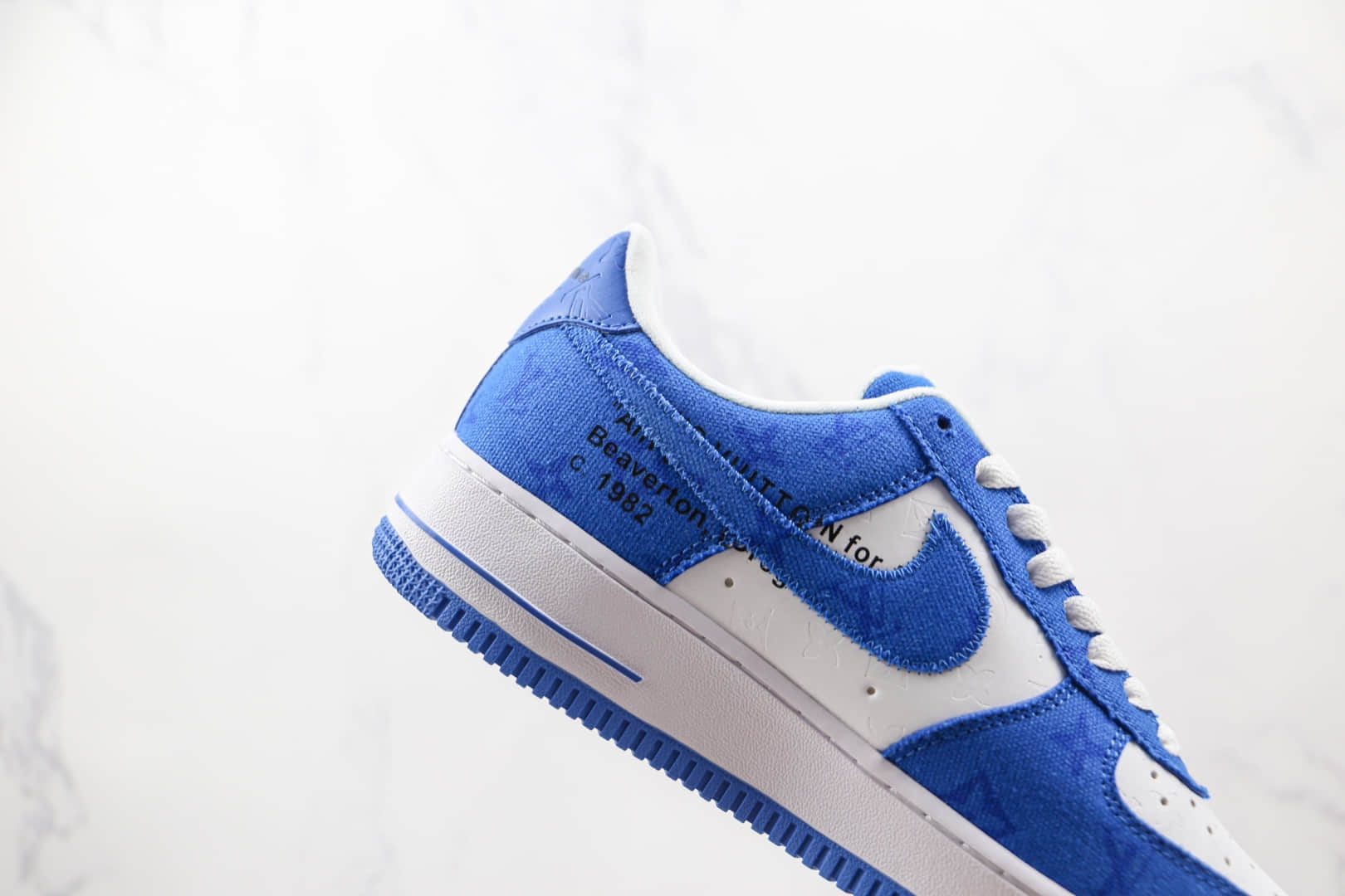 耐克Louis Vuitton x Nike Air Force 1 Low公司级版本路易威登联名空军一号LV板鞋白蓝色内置气垫 货号:LA2314-103
