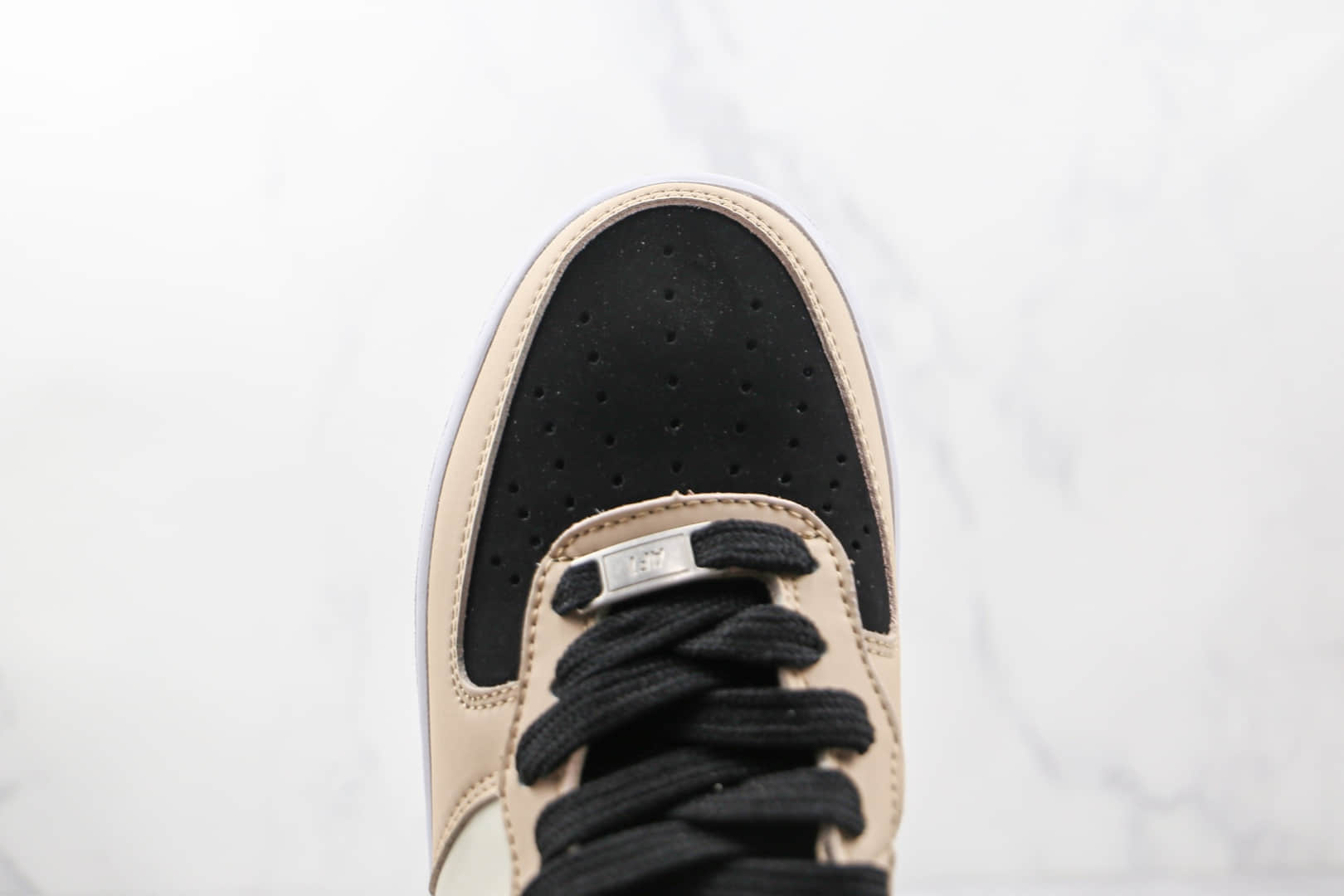 耐克Nike Air Force 1 07纯原版本中帮空军一号奶茶色板鞋内置气垫 货号:HD2523-156