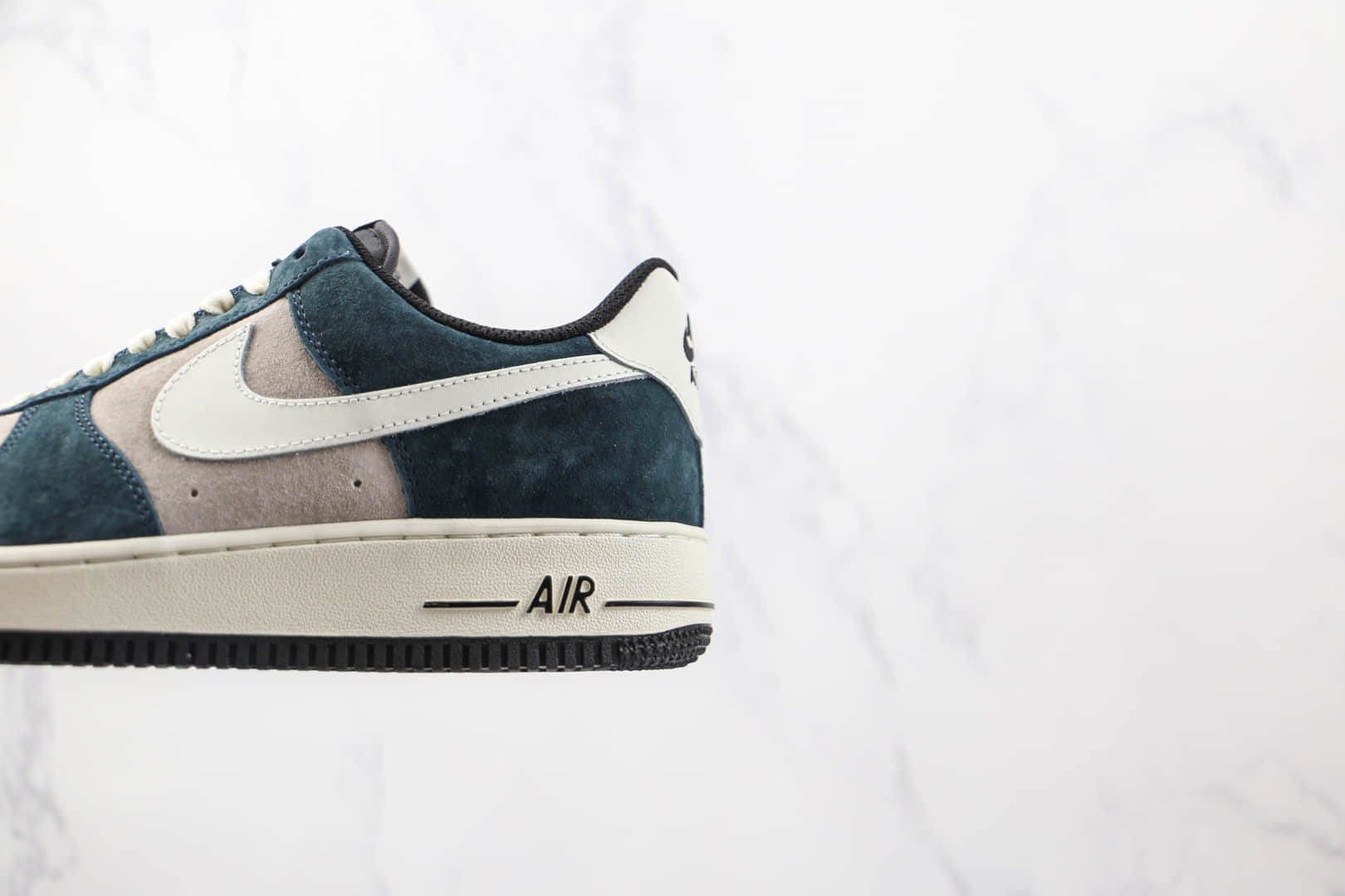 耐克Nike Air Force 1‘07纯原版本低帮空军一号藏青灰蓝绿色麂皮板鞋原鞋开模 货号:NT9955-318