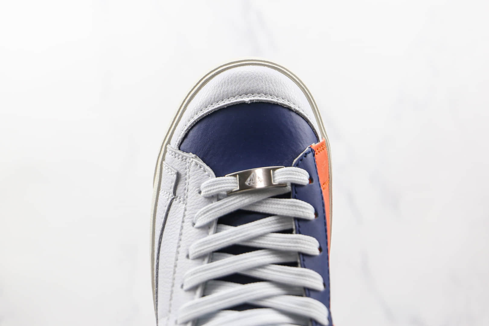 耐克Nike Blazer Mid x NBA联名款纯原版本开拓者尼克斯白蓝橙色板鞋原楦头纸板打造 货号：DD8025-100