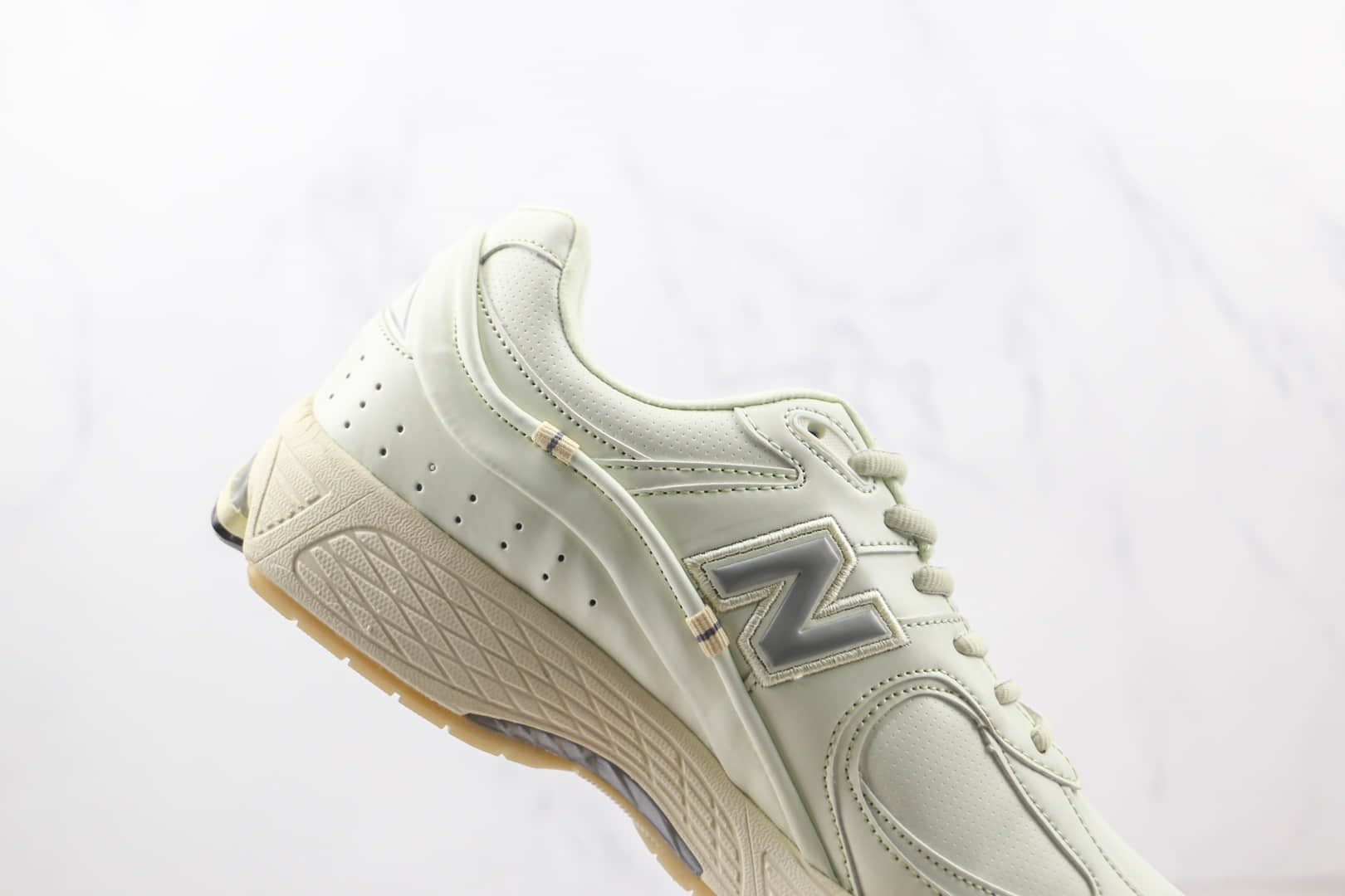 新百伦New balance 2022R unik纯原版本米白色nb2002复古老爹鞋原楦头纸板打造 货号：ML2002RX