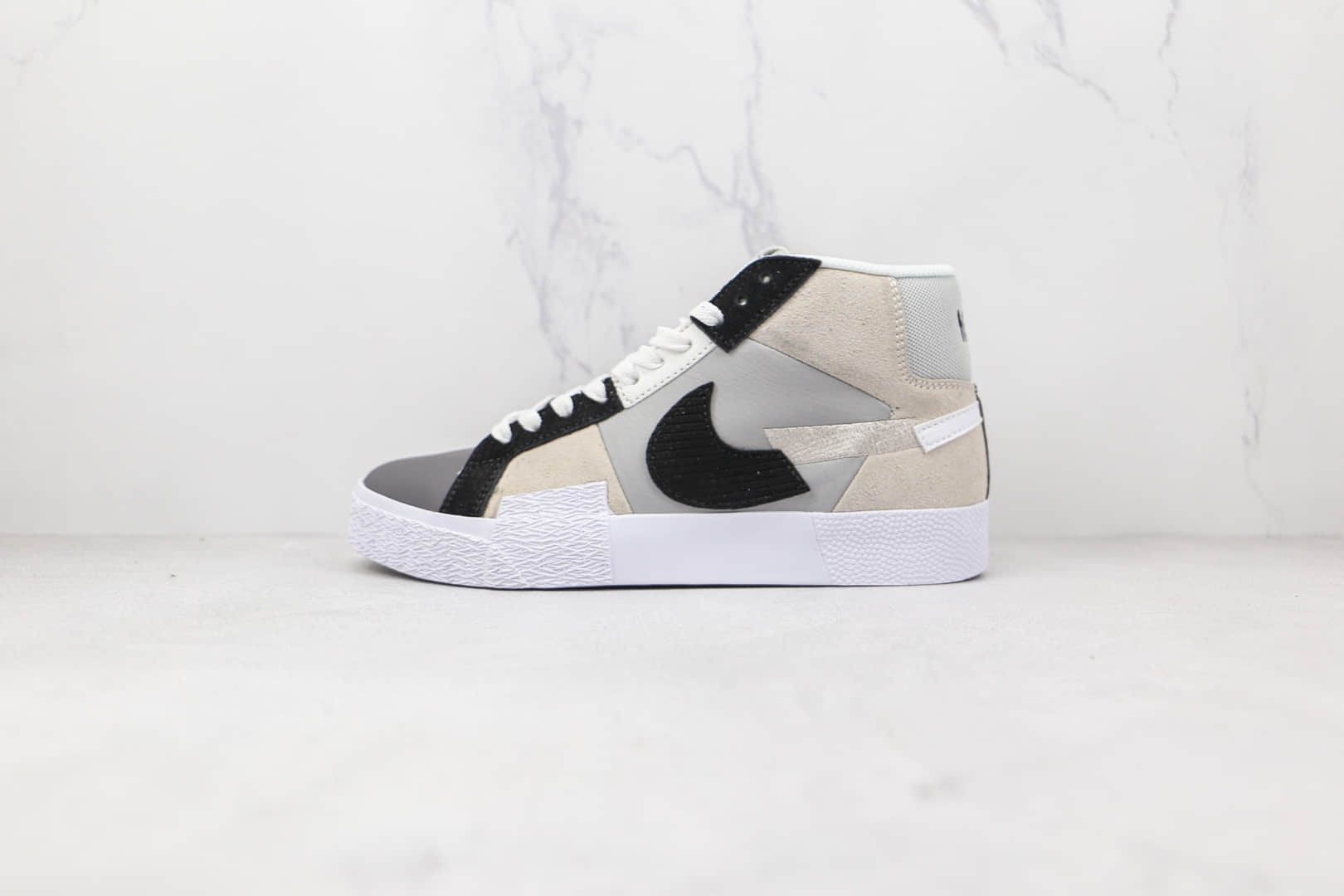 耐克Nike SB Zoom Blazer Mid PRM纯原版本中帮SB开拓者米兰黑色拼接断钩板鞋原盒原标 货号:DA8854-700