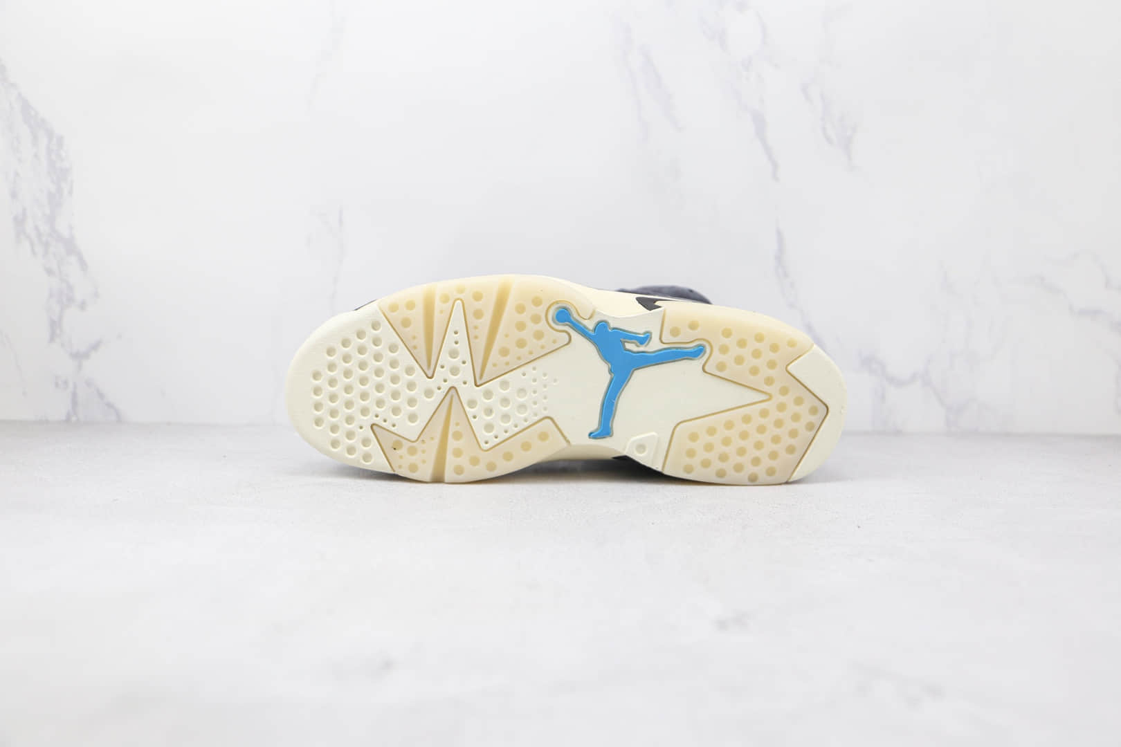 乔丹Air Jordan 6 Retro Smoke Grey纯原版本烟灰色AJ6篮球鞋原档案数据开发 货号：CK6635-001