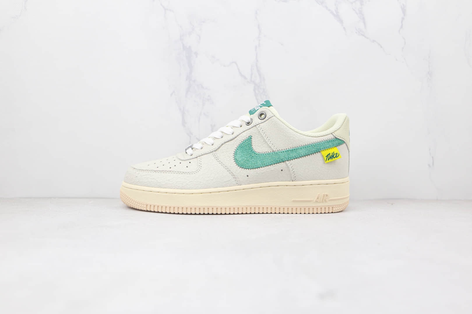 耐克Nike Air Force 1纯原版本低帮空军一号白绿色爆裂纹板鞋内置气垫 货号:DO5876-100