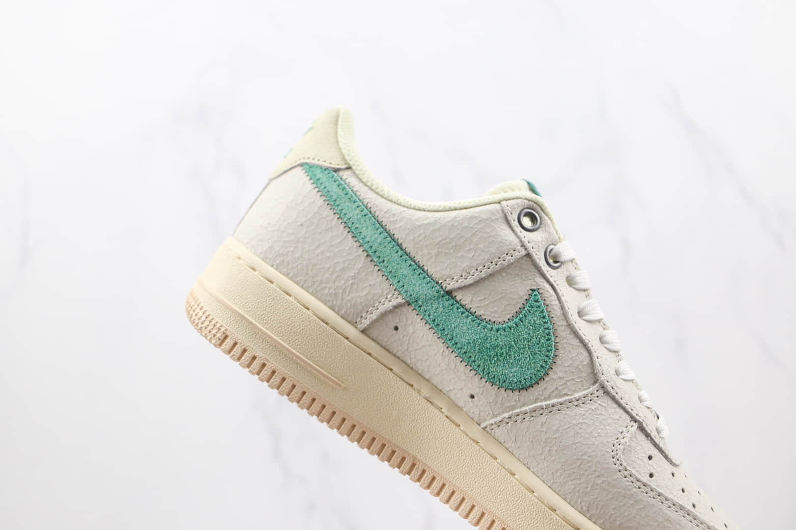 耐克Nike Air Force 1纯原版本低帮空军一号白绿色爆裂纹板鞋内置气垫 货号:DO5876-100