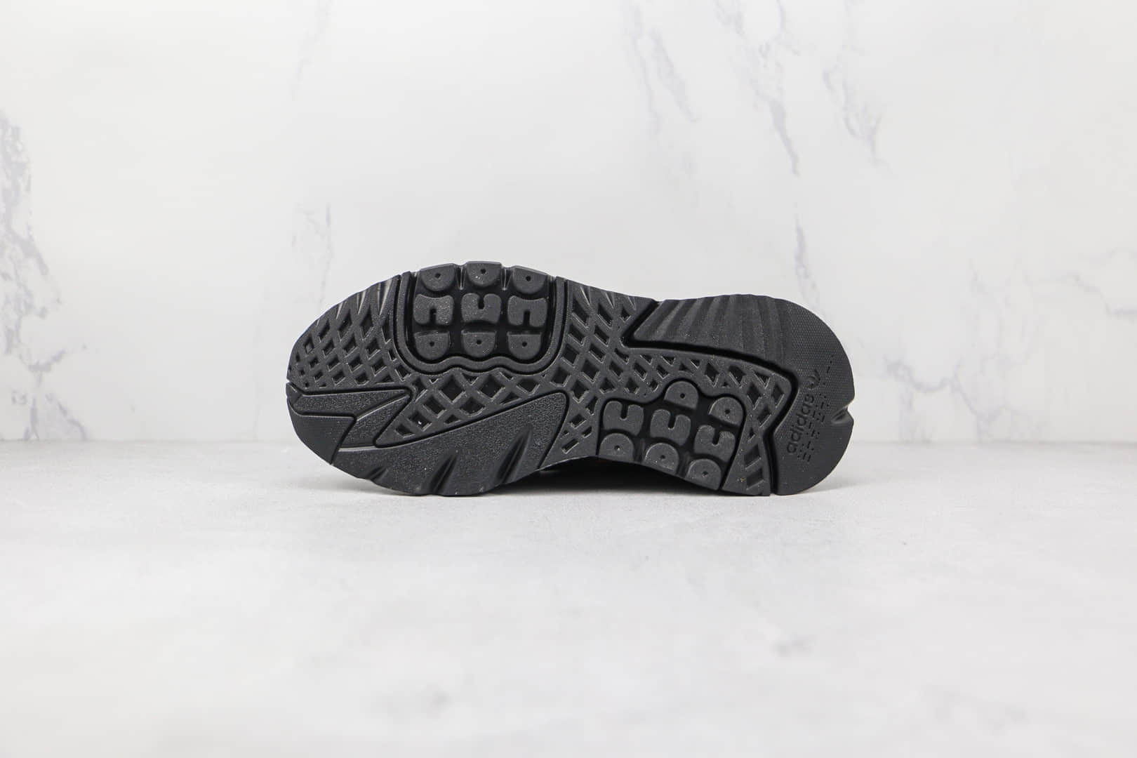 阿迪达斯Adidas Nite Jogger 2021 Boost纯原版本夜行者一代三叶草黑红色爆米花跑鞋原档案数据开发 货号：FW6690