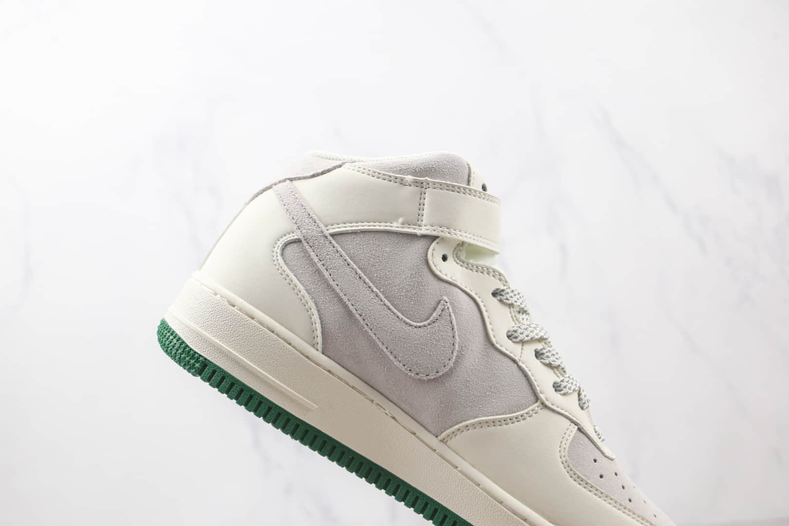 耐克Nike Air Force 1‘07 Mid纯原版本中帮空军一号麂皮米白色3M反光板鞋内置气垫 货号:GY3368-308
