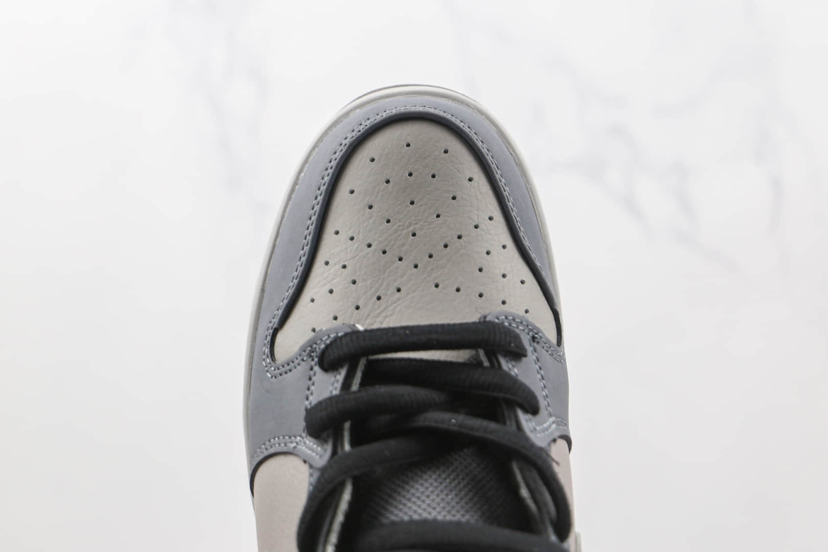 耐克Nike SB Dunk High Pro Medium Grey纯原版本高帮SB DUNK燧石灰板鞋内置气垫 货号：DJ9800-001