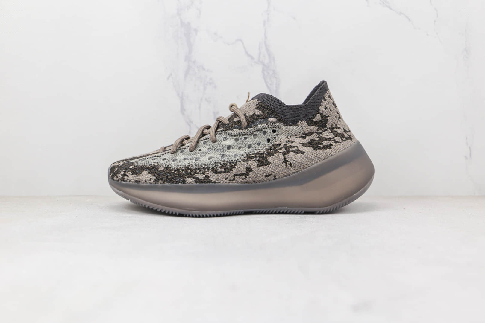 阿迪达斯Adidas YEEZY Boost 380纯原版本椰子380卡其黑外星人爆米花老爹鞋原楦头纸板打造 货号:GZ0472