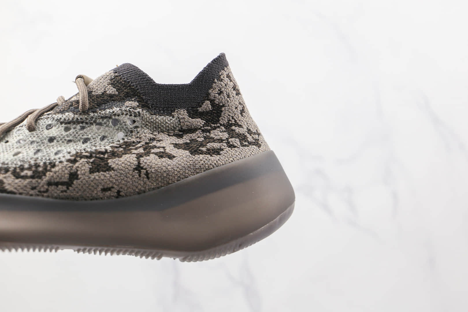 阿迪达斯Adidas YEEZY Boost 380纯原版本椰子380卡其黑外星人爆米花老爹鞋原楦头纸板打造 货号:GZ0472