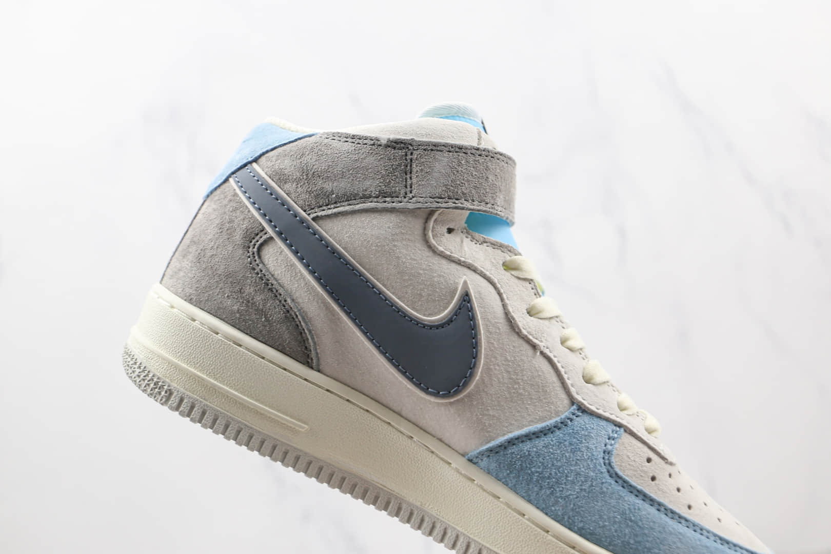 耐克Nike Air Force 1’07 Mid纯原版本中帮空军一号麂皮灰蓝色3M反光板鞋原盒原标 货号:AL6896-559