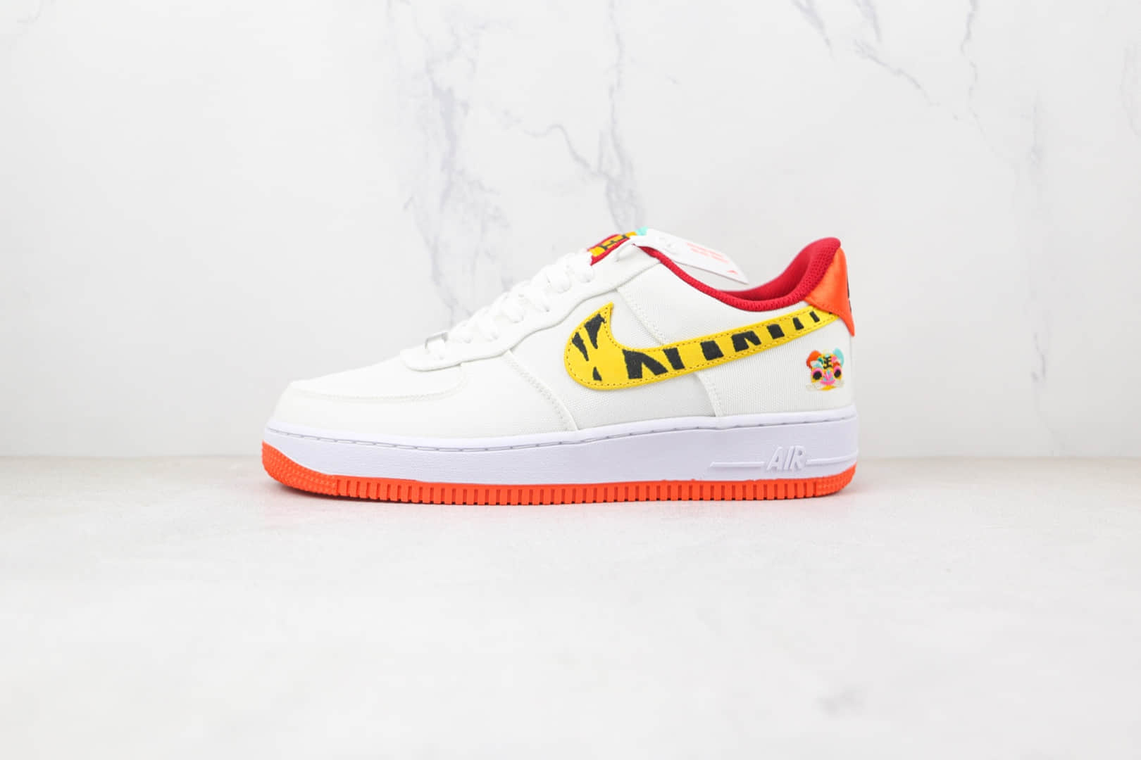 耐克Nike Air Force 1’07 Low纯原版本低帮空军一号虎年限定刺绣斑马白黄红色板鞋内置气垫 货号:DQ4502-171